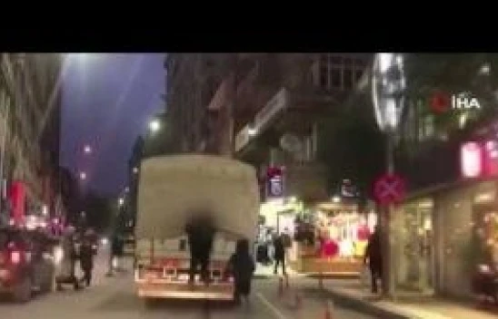 Elazığ'da çocukların ölümcül oyunu kameralara yansıdı