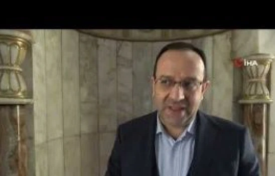 Elazığ'daki tarihi İzzet Paşa Camii, döner sütunları ile depreme rağmen ayakta kaldı