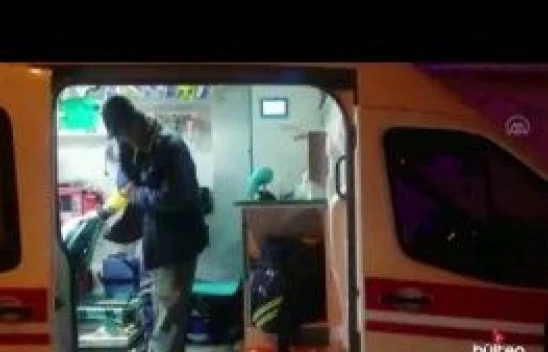 Erzincan'da mahsur kalan hasta ekiplerin çalışmasıyla hastaneye ulaştırıldı