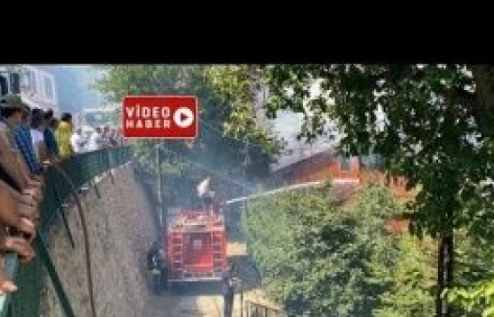 Erzincan'daki tarihi ahşap evlerde çıkan yangın 5 saat sonra söndürülebildi