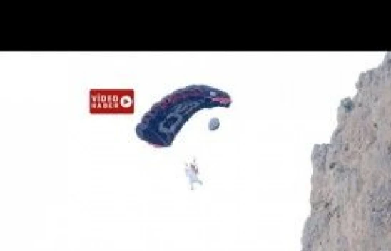 Erzincan Kemaliye semalarında Avusturalyalı sporcuların yarasa atlayışları nefes kesti