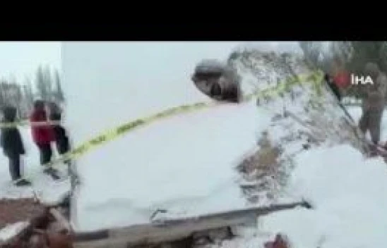 Erzurum'da evine gitmeyen şahsın çöken duvar altında cansız bedeni bulundu