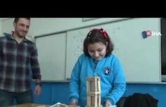 Gelecek nesiller sismik izolatör sistemini öğreniyor