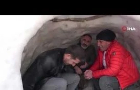 İglo evde içilen çaylar depremzedelerin yüreğini ısıtıyor