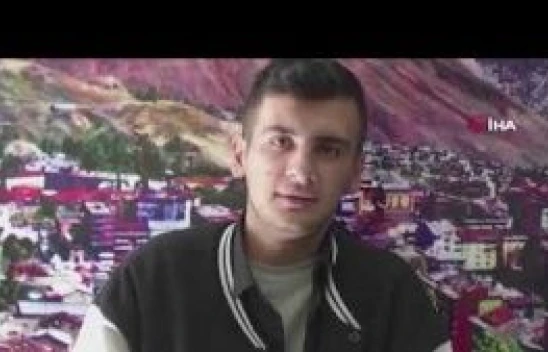 Isınmak için tahta toplamaya çıkan genç, gelen ses üzerine enkazdan hayat kurtardı