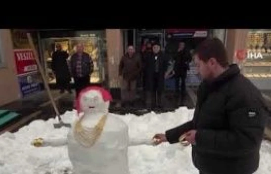 Kardan gelin yapıp 300 gram altın taktılar