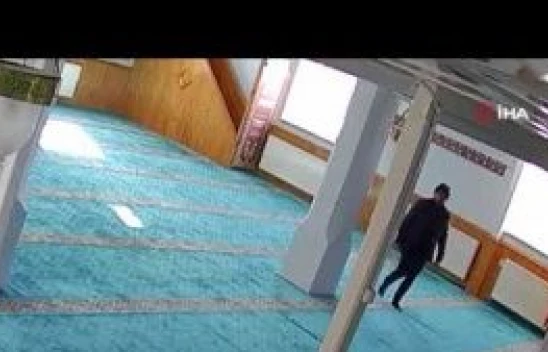 Kars'ta camilerin ses sistemlerini çalan hırsız önce kameralara sonra polise yakalandı