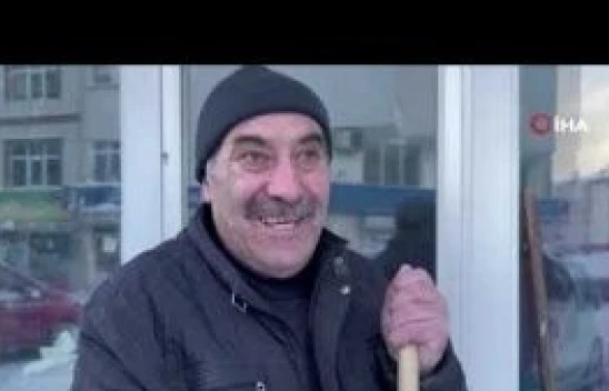 Kars'ta kar ve tipi 39 köy yolunu ulaşıma kapadı