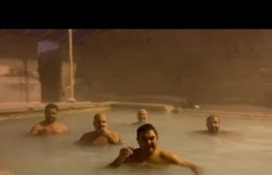 Kaymakam Balcı kış günü kaplıcaya girip tanıtım yaptı