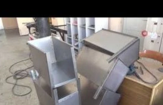 Lise öğrencileri, depremzedeler için soba üretiyor