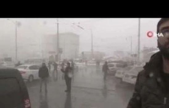 Malatya'da canlı yayında 7 katlı bina çöktü