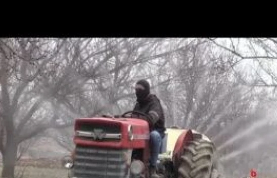 Malatya'da kayısı üreticileri, tarım danışmanlarının rehberliğinde sezona hazırlanıyor