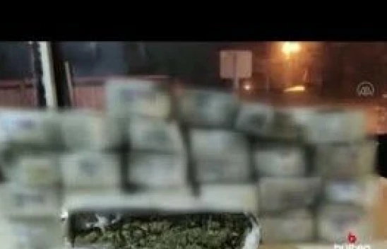 Malatya'da otomobilinde uyuşturucu bulunan zanlı gözaltına alındı