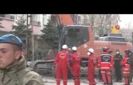 Malatya'da iki noktada arama kurtarma çalışması devam ediyor