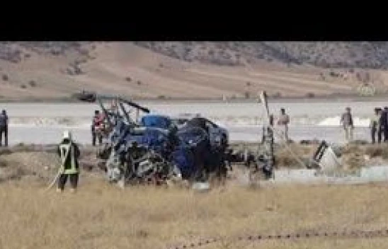 Marmaris'teki yangını söndürmeye giden helikopter Denizli'de düştü