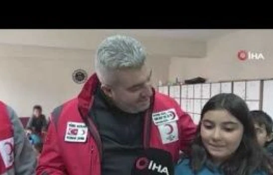 Minik Eylül'ün duygu yüklü mektubuyla 300 öğrencinin yüzü güldü