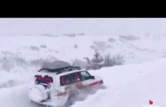 Muş'ta yolu kapanan mezradaki hasta 9 saatte hastaneye ulaştırıldı