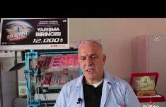 Öğrencilerden nöbetçi eczane arama derdine 'Akıllı' çözüm