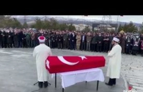 Şehit Uzman Çavuş İsmail Ergin, Bingöl'de son yolculuğuna uğurlandı