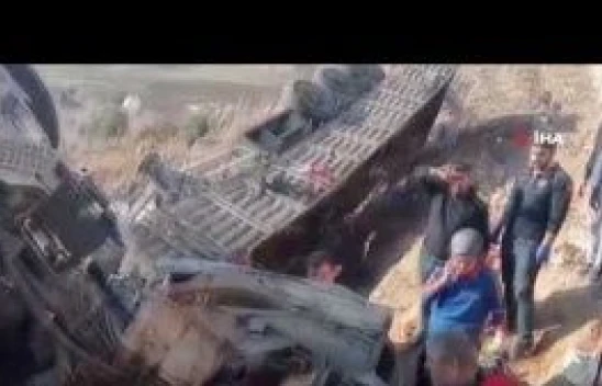 Şırnak Cizre'de TIR devrildi... 1 kişi öldü...