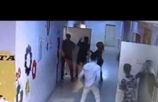 Şırnak'ta öğretmen öğrenci yakınları tarafından darp edildi