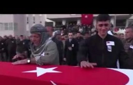 Şırnak'ta çatışmada şehit olan güvenlik korucusu son yolculuğuna uğurlandı