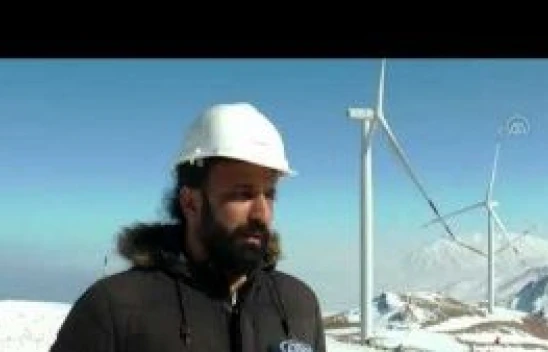 Van'da 3 bin rakımlı rüzgar enerjisi santralinde 50 bin haneye elektrik üretiliyor