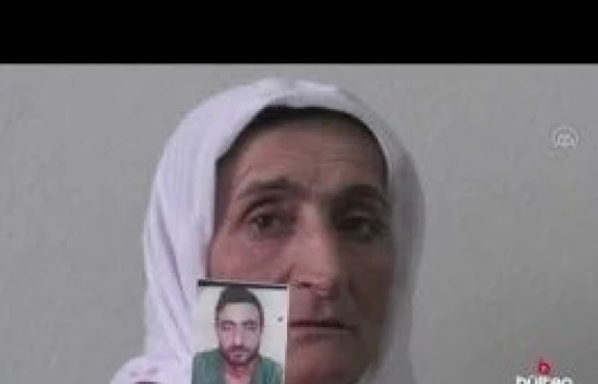 Van'da teröristlerce iki kardeşi katledilen kadın dağa götürülen oğlu için gözyaşı döküyor