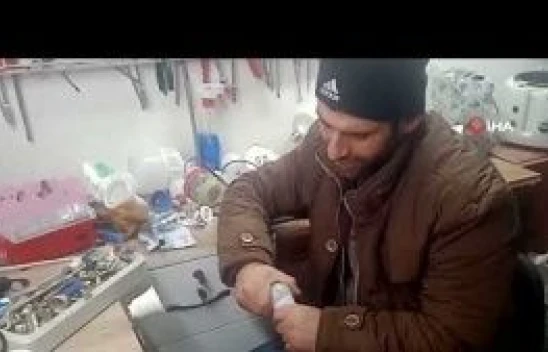 Vanlı elektrik ustası deprem kriz cihazı yaptı