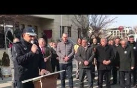 Vefat eden Iğdır eski belediye başkanı için belediye önünde tören düzenlendi