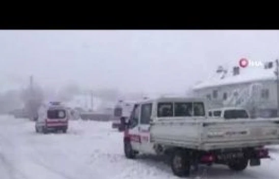 Yolcu otobüsü devrildi: 12 yaralı