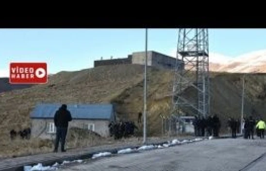 Yüksekova'da silahlı saldırı