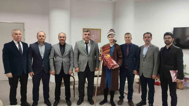 'Dilimizin Zenginlikleri' projesi sürüyor