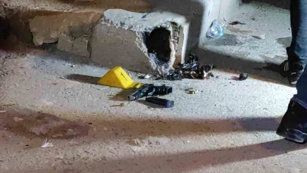 'Dur' ihtarına uymayan silahlı şüpheli yaralı olarak yakalandı