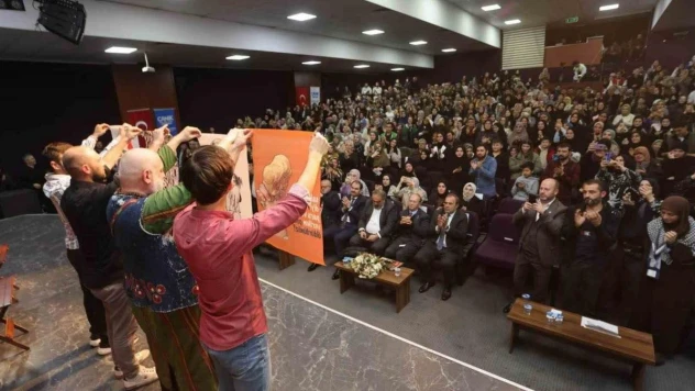 'Gün Doğmadan' Canik'te sahneledi