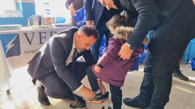 'Her Mevsim Tebessüm' ekibi Muşlu çocuklarla buluştu