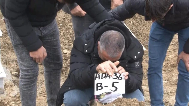 15 yaşındaki Büşra gözyaşları arasında toprağa verildi: 'Senin ne hayallerin vardı'