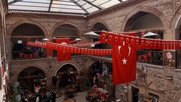 17. yüzyıldan günümüze ulaşmayı başaran Taşhan halen ayakta