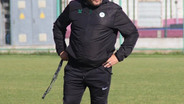 1922 Konyaspor'da teknik direktör Bekir Mehtap istifa etti