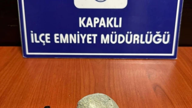 2 şahsın üst aramasında uyuşturucu ele geçirildi