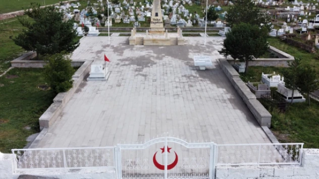 Ardahan'da şehitlik unutulmadı