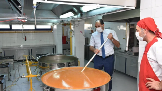 824 öğrenciye sıcak yemek hizmeti