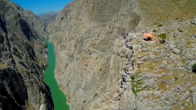 Turistler Kemaliye'ye akın ediyor