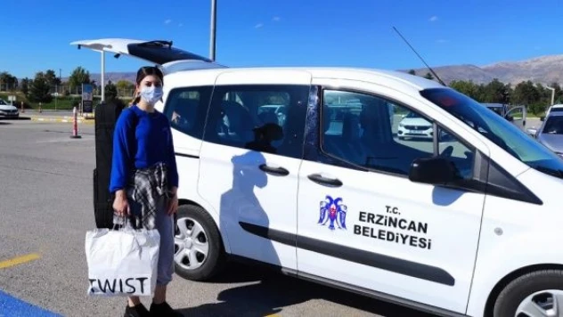 Üniversite öğrencileri için karşılama stantları kuruldu