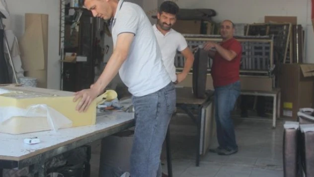 İkinci el eşya satıcılarının yüzü güldü