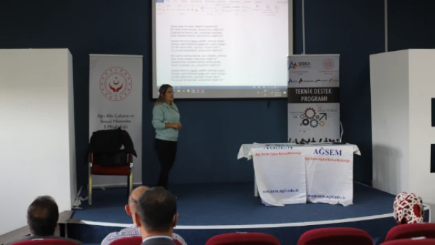 Ağrı'da personele işaret dili eğitimi veriliyor