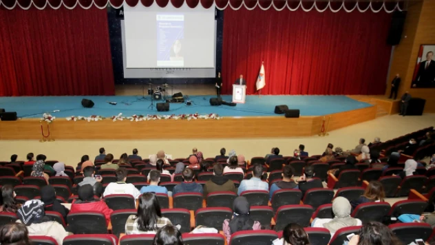 Ağrı'da üniversitelilere sahip oldukları imkanlar tanıtıldı