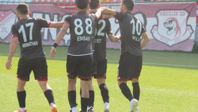 Elazığspor'da 3 futbolcu ceza sınırında