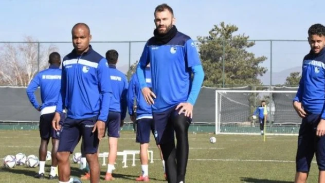 BB Erzurumspor milli arayı çift antrenmanla değerlendiriyor
