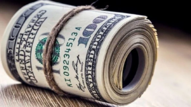 Dolar 9.80 TL'nin üzerini gördü